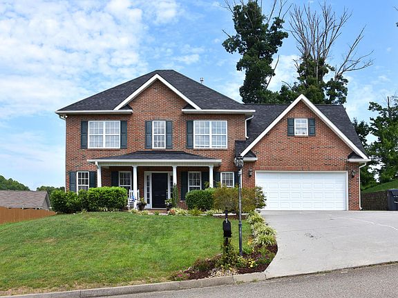 4th image of 3027 Oakleigh Township Dr