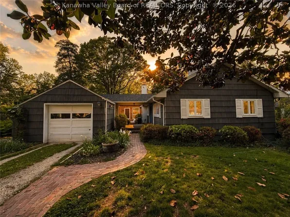 1541 Hampton Rd, Charleston, WV 25314