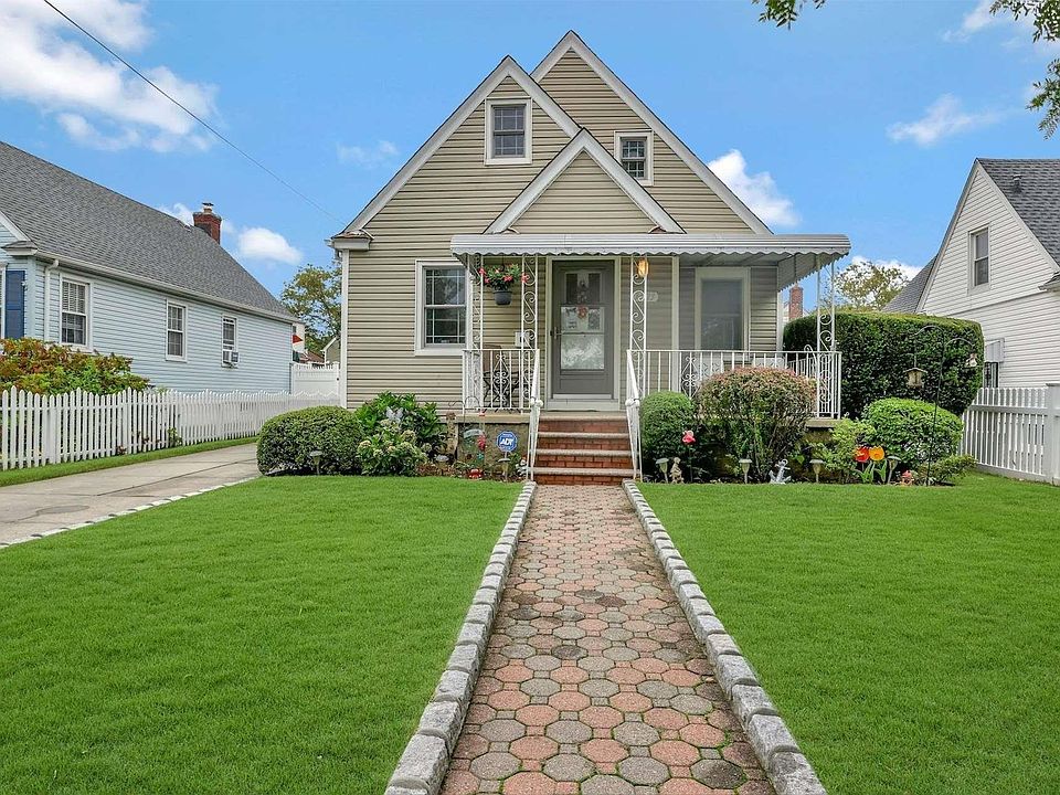 1st image of 34-23 205th Street