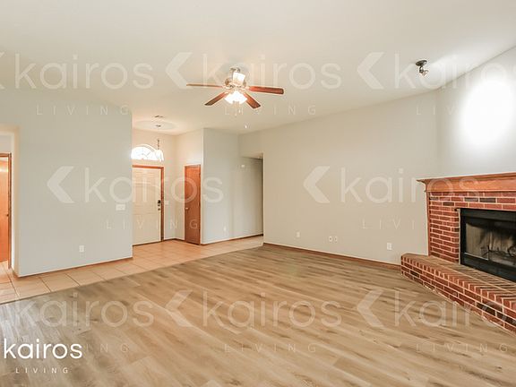 4th image of 2720 SE 94th St