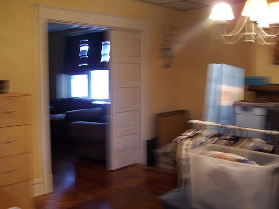 3rd image of 1654 Highland Ave