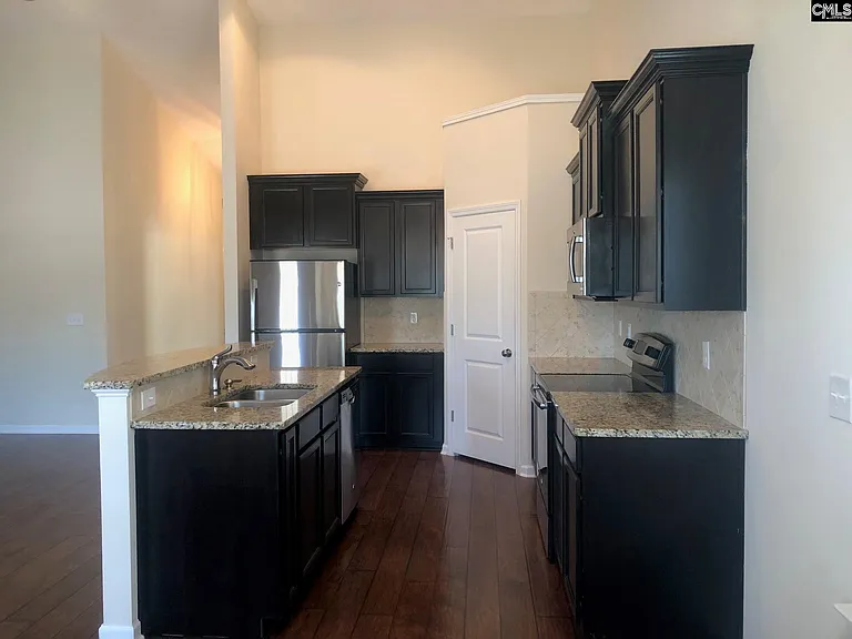 764 Ruskin Dr — Photo 9