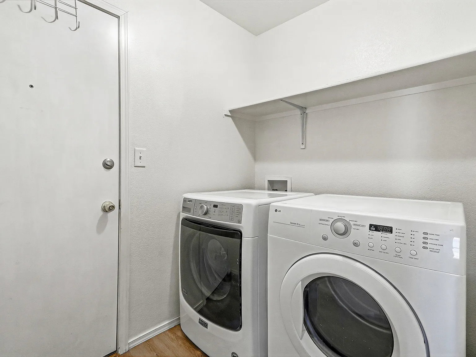 7261 Sachet Cliff Drive - 1 — Photo 4