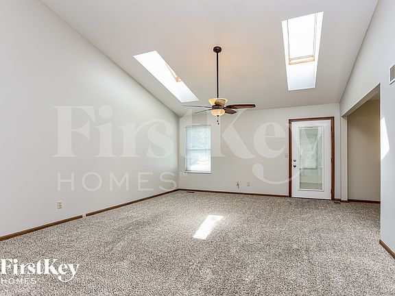 3rd image of 3741 Majestic Ct