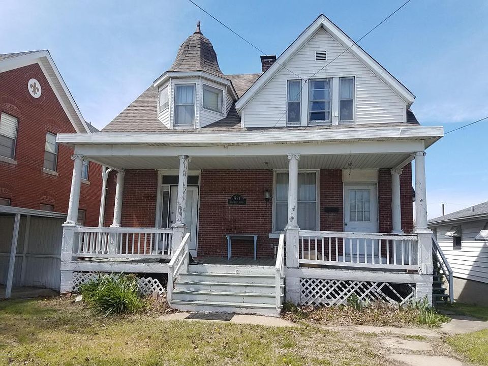 1st image of 921 Swanwick St