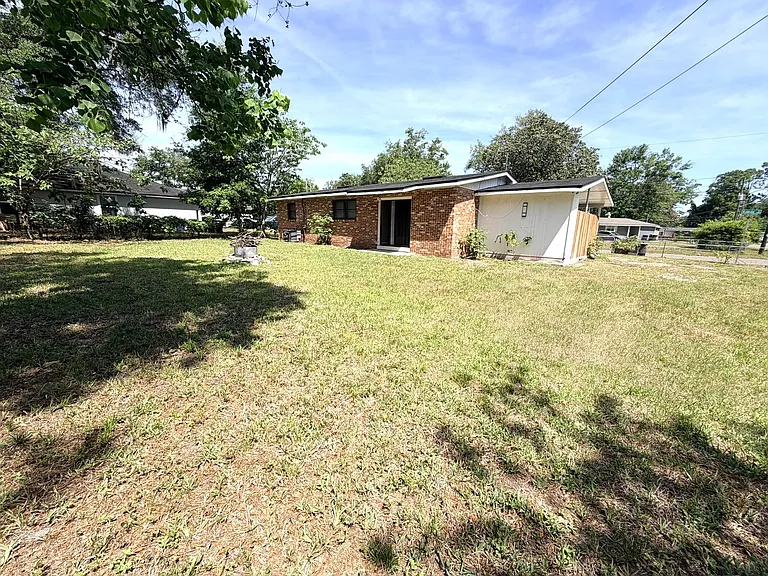 7152 Koleda Dr — Photo 16