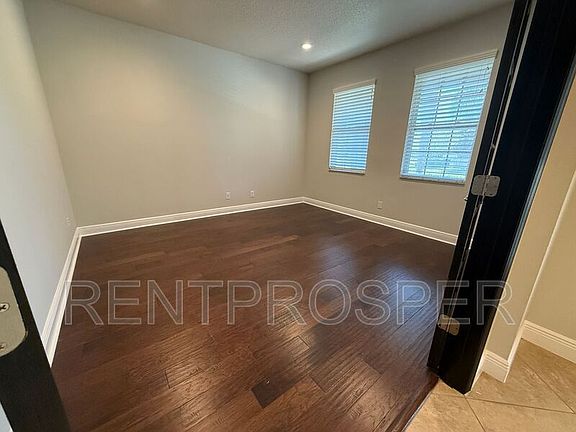 5th image of 1133 Vinsetta Cir
