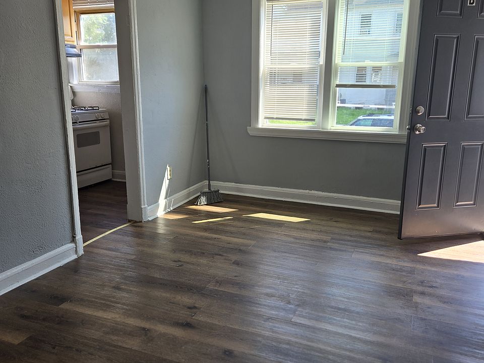 1st image of 40 W Talbott St Unit 1