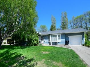 2903 Walnut St, Grand Forks, ND 58201