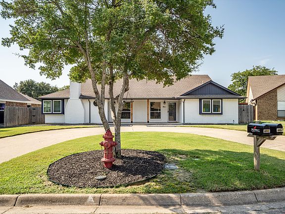 2nd image of 7820 Cardinal Ct