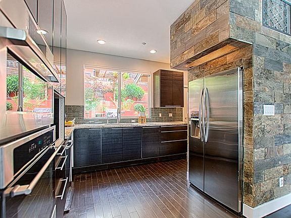 5th image of 120 Grandview Ter