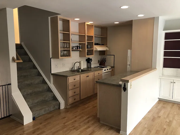 2247 Villa Rosa Dr #1 — Photo 4