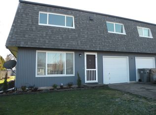 35 E C St #B, Halsey, OR 97348