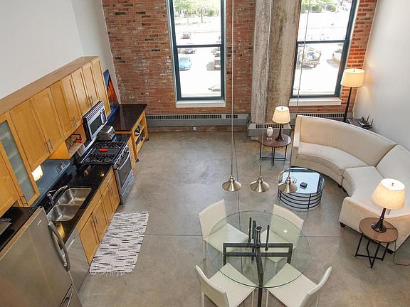 3rd image of 250 Park Ave Unit 210