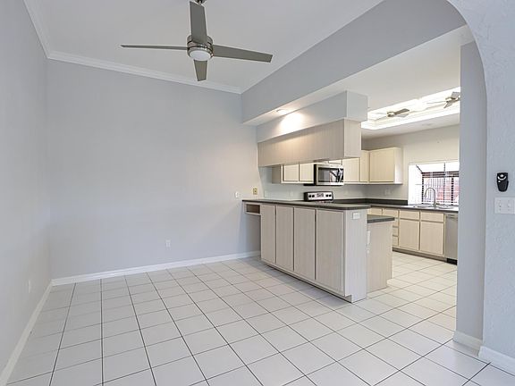 2nd image of 5510 SW 4th Pl APT 301