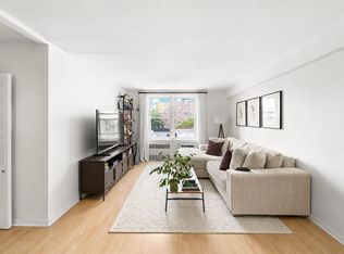 131 74th St APT 3A, Brooklyn, NY 11209