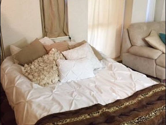 3rd image of 160 Bleecker St APT 8KE