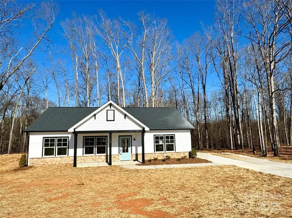 723 E Memorial Hwy, Harmony, NC 28634