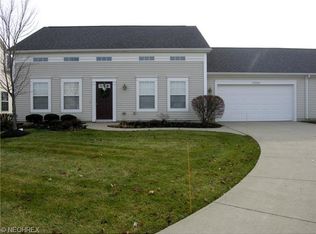 37083 Fairfield Ln, North Ridgeville, OH 44039