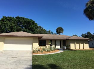 3949 Sawyerwood Rd, Sarasota, FL 34233