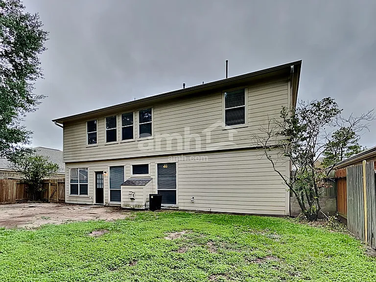 2306 Hollyfield Ln — Photo 25