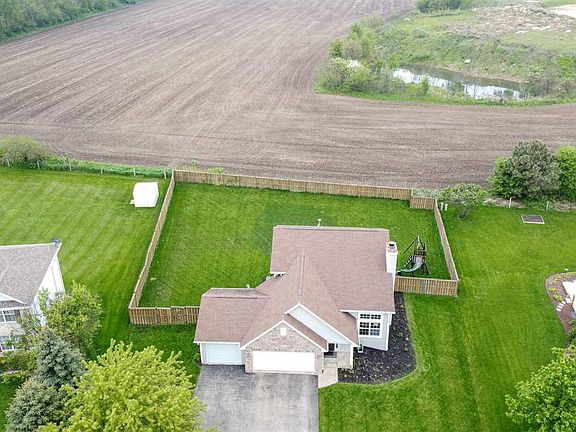 4th image of 6374 Laurel Cherry Dr