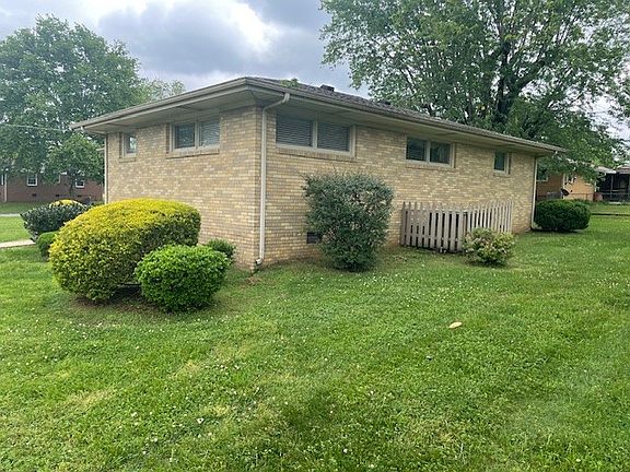 5th image of 206 Fairlane Dr