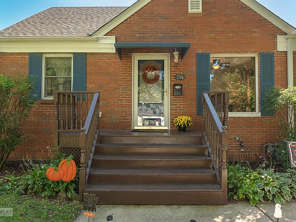 3rd image of 214 Earl Ave