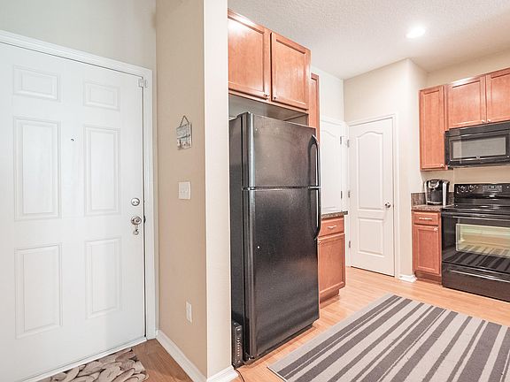 5th image of 5960 Bartram Village Dr