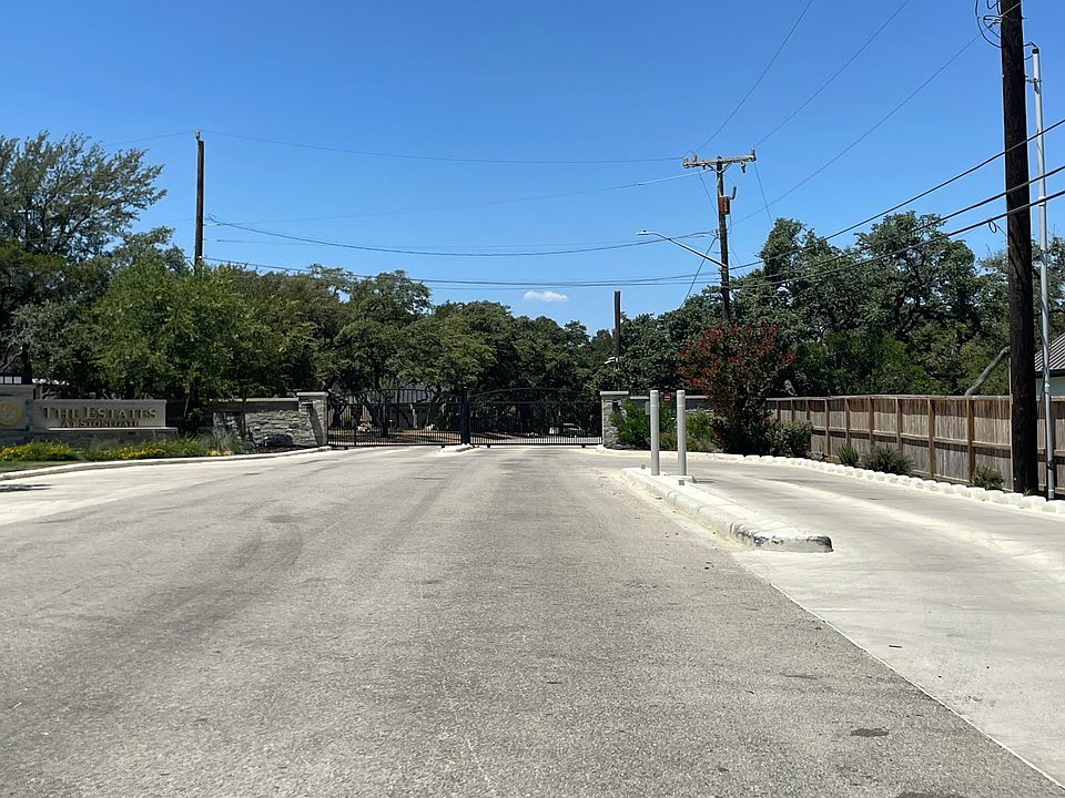 1st image of 2206 Estate Gate Dr