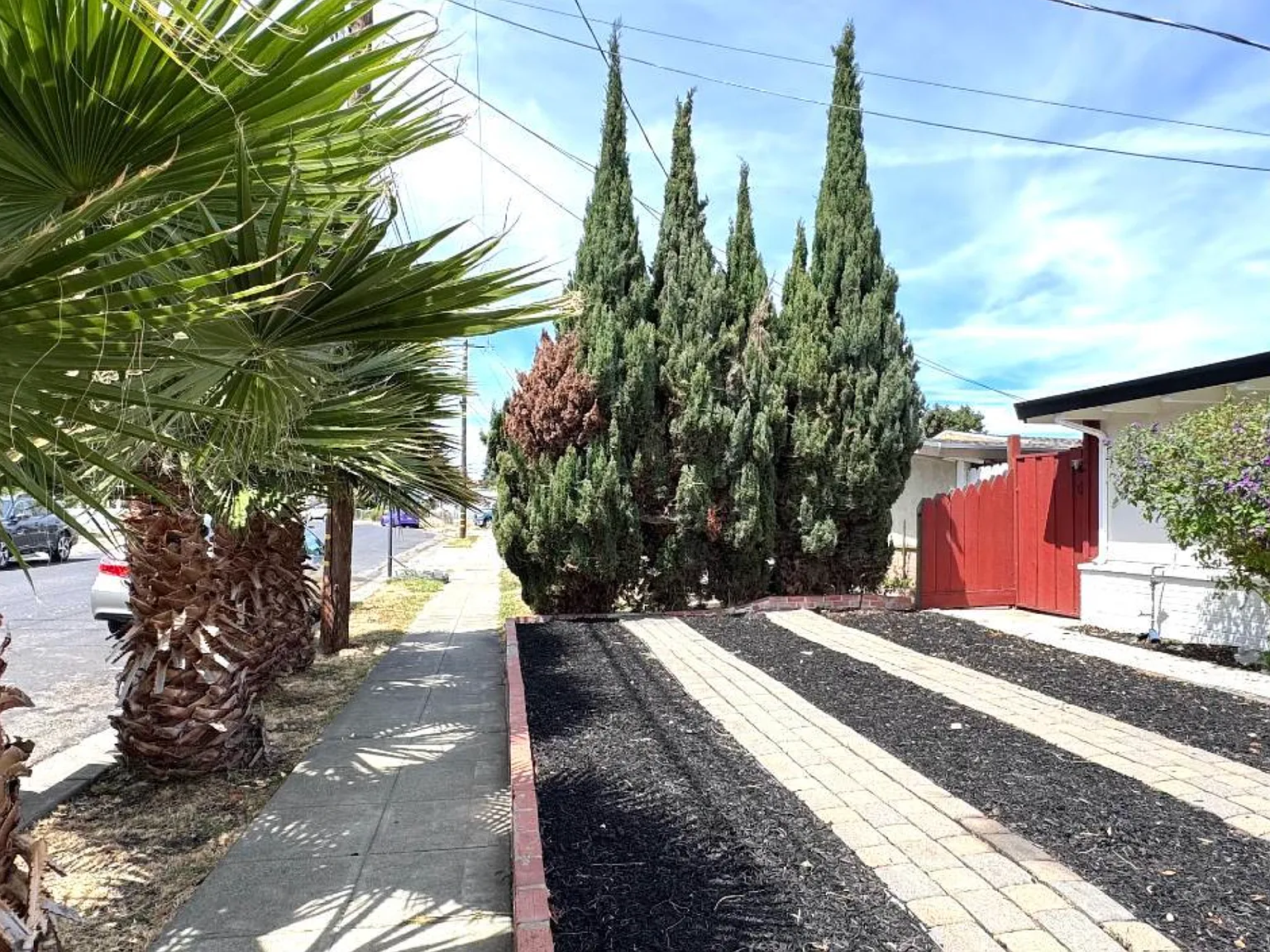 3 bed, 1335 sqft, $3,800 — Photo 3