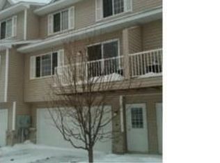 1567 County Road D E UNIT H, Maplewood, MN 55109