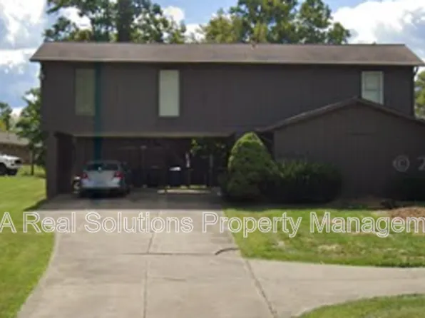 888 W Locust St APT B, Wilmington, OH 45177