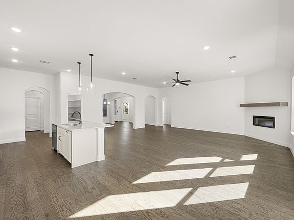 7th image of this home