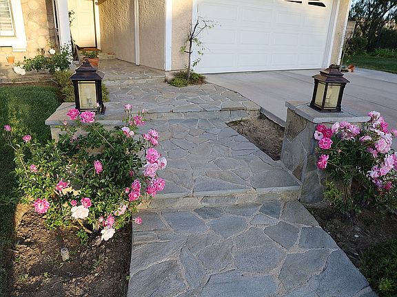 3rd image of 782 Aspen Oak Ct