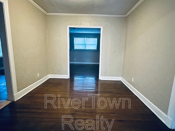 4th image of 2416 Malone Ave