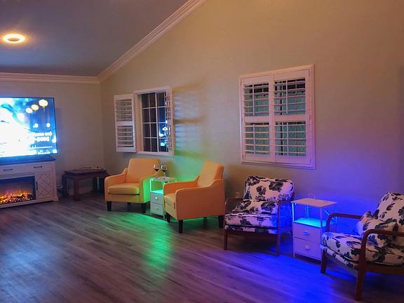3rd image of 1095 Stillwell Ave #1095