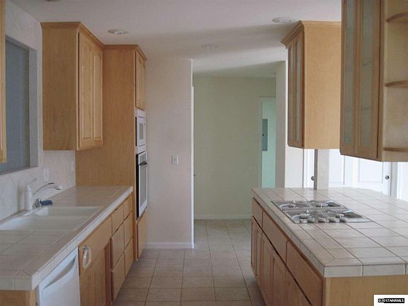 4th image of 1195 Kingston Way