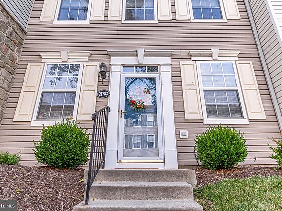 4th image of 21782 Kelsey Sq