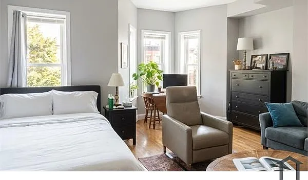 1 bed, $2,000 — Photo 1