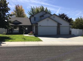 581 W Calderwood St, Meridian, ID 83642