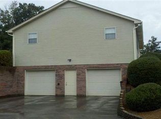 1963 Deer Ridge Dr, Morristown, TN 37814