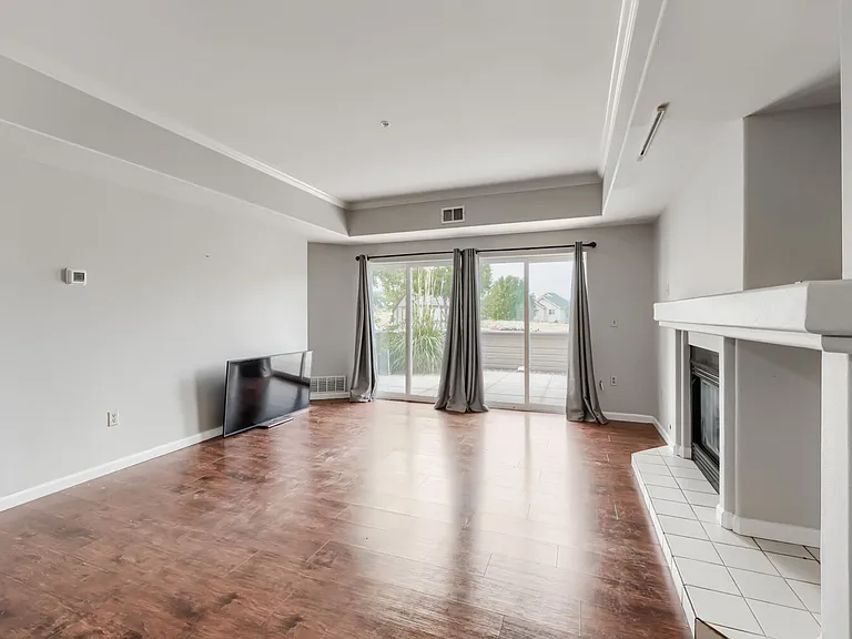 920 E Plum Creek Pkwy #106 — Photo 7