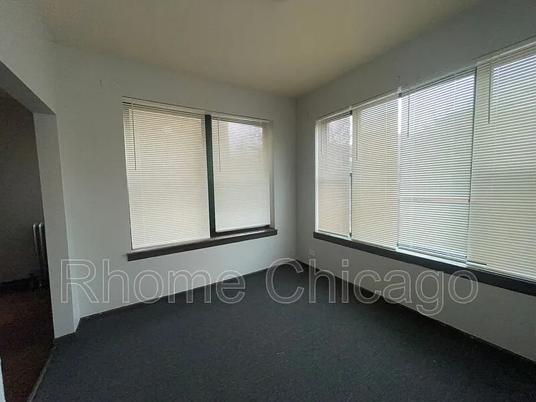 7001 S Clyde Ave #2 — Photo 2