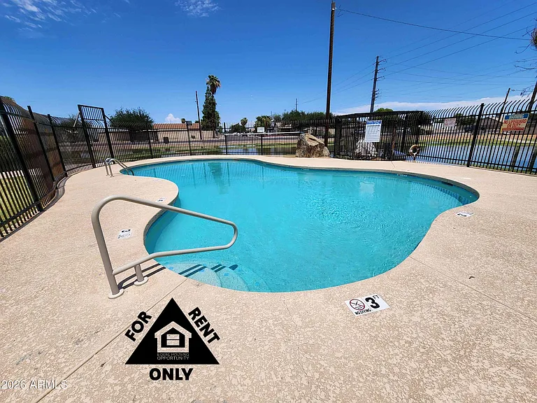 7132 W Wolf St — Photo 10