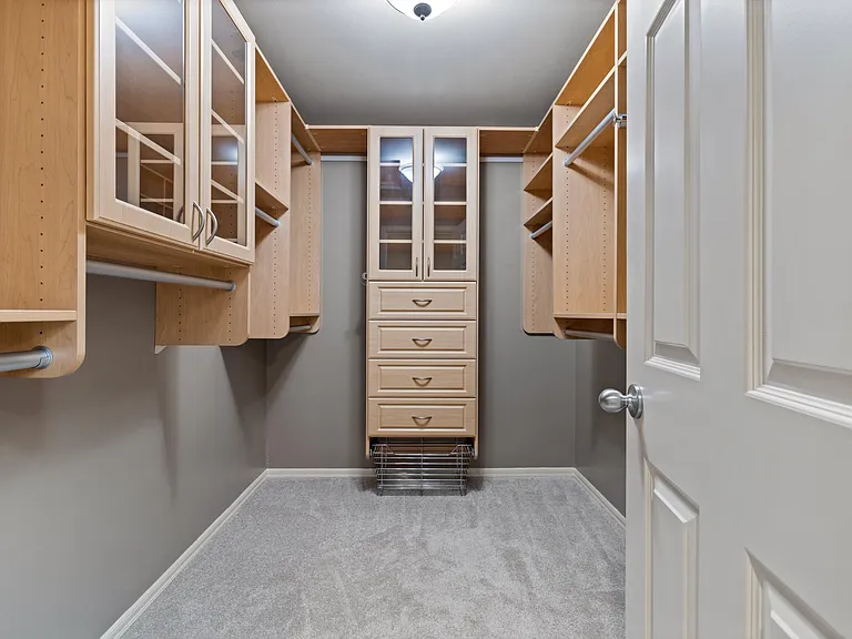 695 NW Everwood Dr — Photo 14