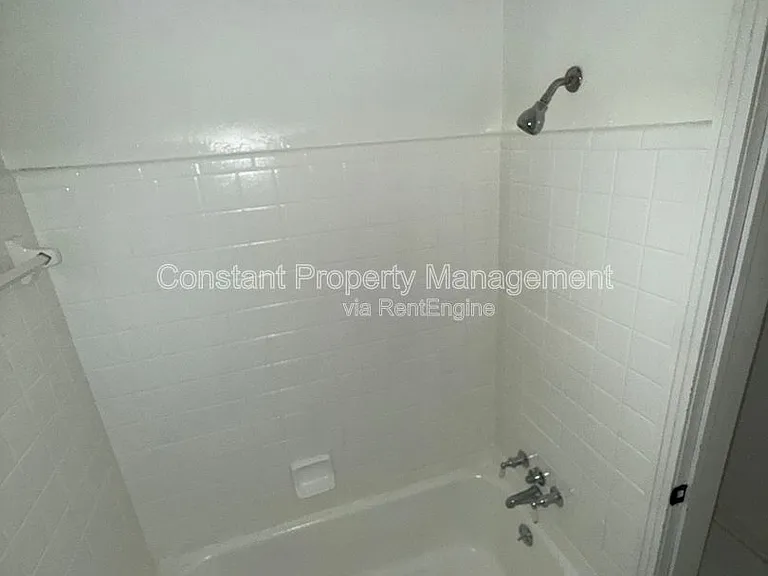 4158 Log Cabin Dr — Photo 15