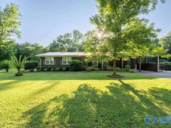 3678 Ray St, Gadsden, AL 35903