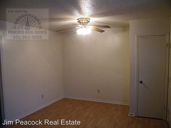 3rd image of 1413 Plummer Dr APT 31