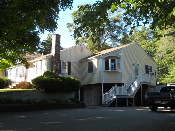 130 Creek St, Wrentham, MA 02093